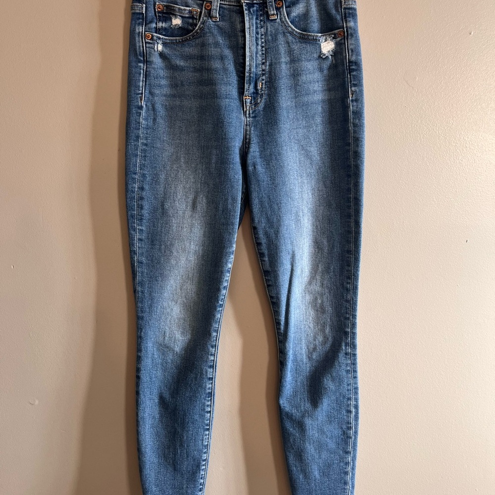 LOFT Blue Skinny Jeans with Medium Wash and Subtle Fading